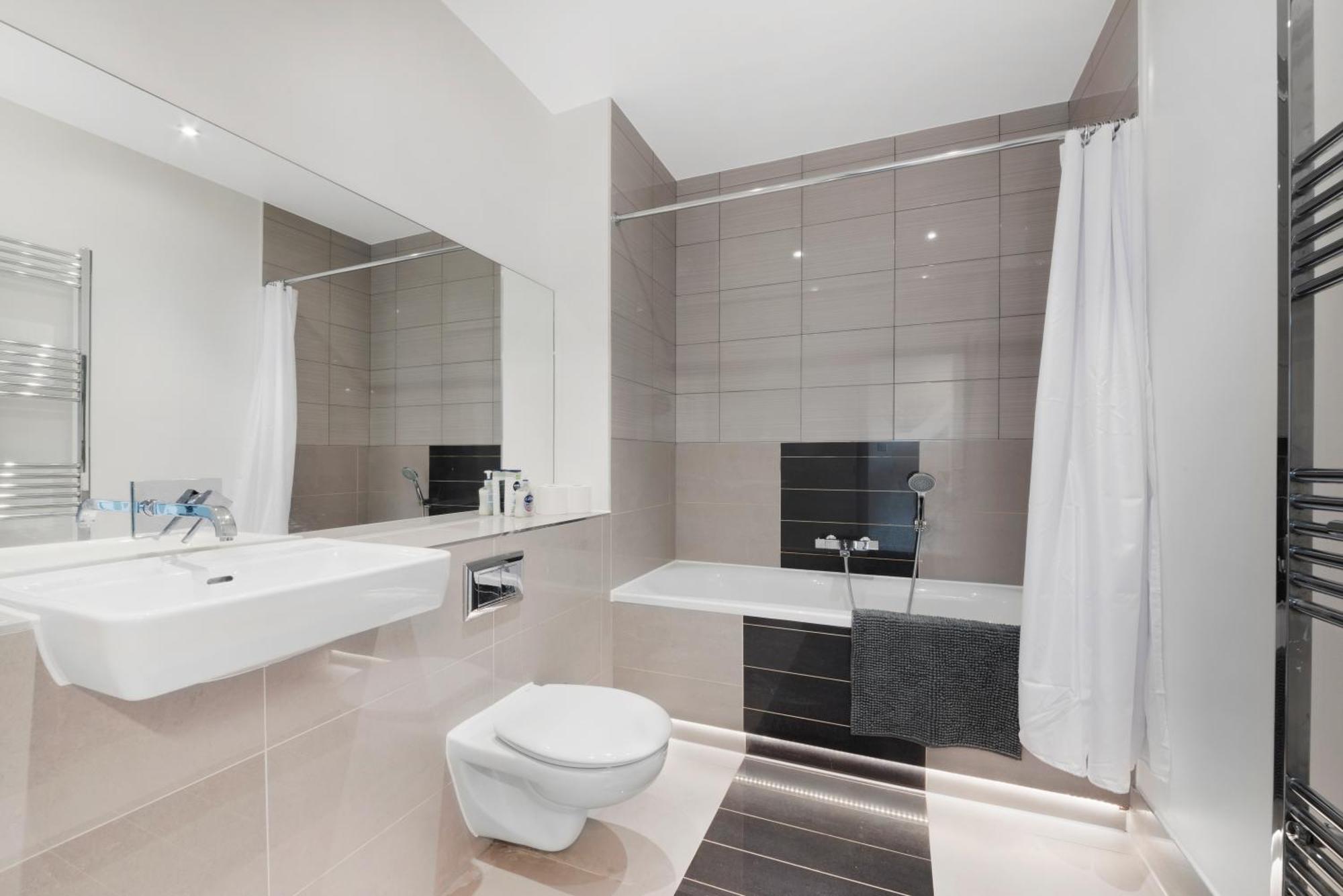Riverside 2 Bedroom Stratford London Bagian luar foto